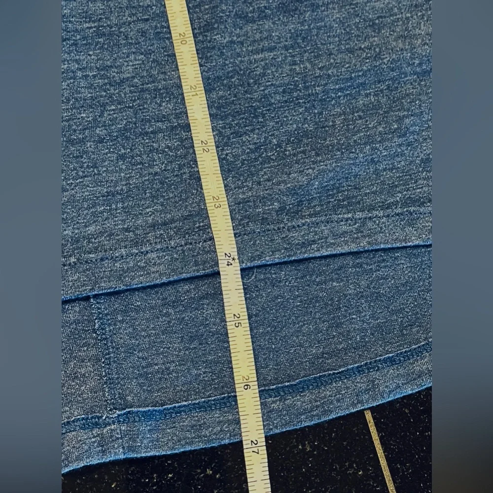 The North Face Tank Racer Back Graphic heathered Blue SZ. Sm Women’s - Picture 11 of 11